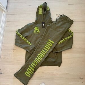 100Through100 Sweat Set Small